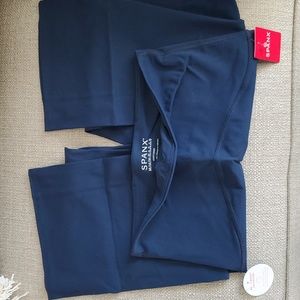 New. Never worn. Spanx Booty Boost Skinny Flare.